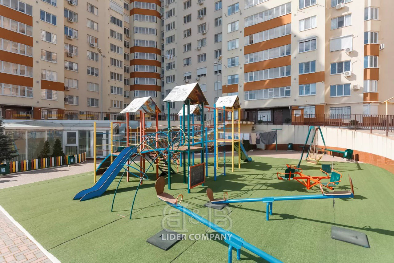 Se vinde apartament cu 3 camere – bd. Mircea cel Bătrân, sectorul Ciocana