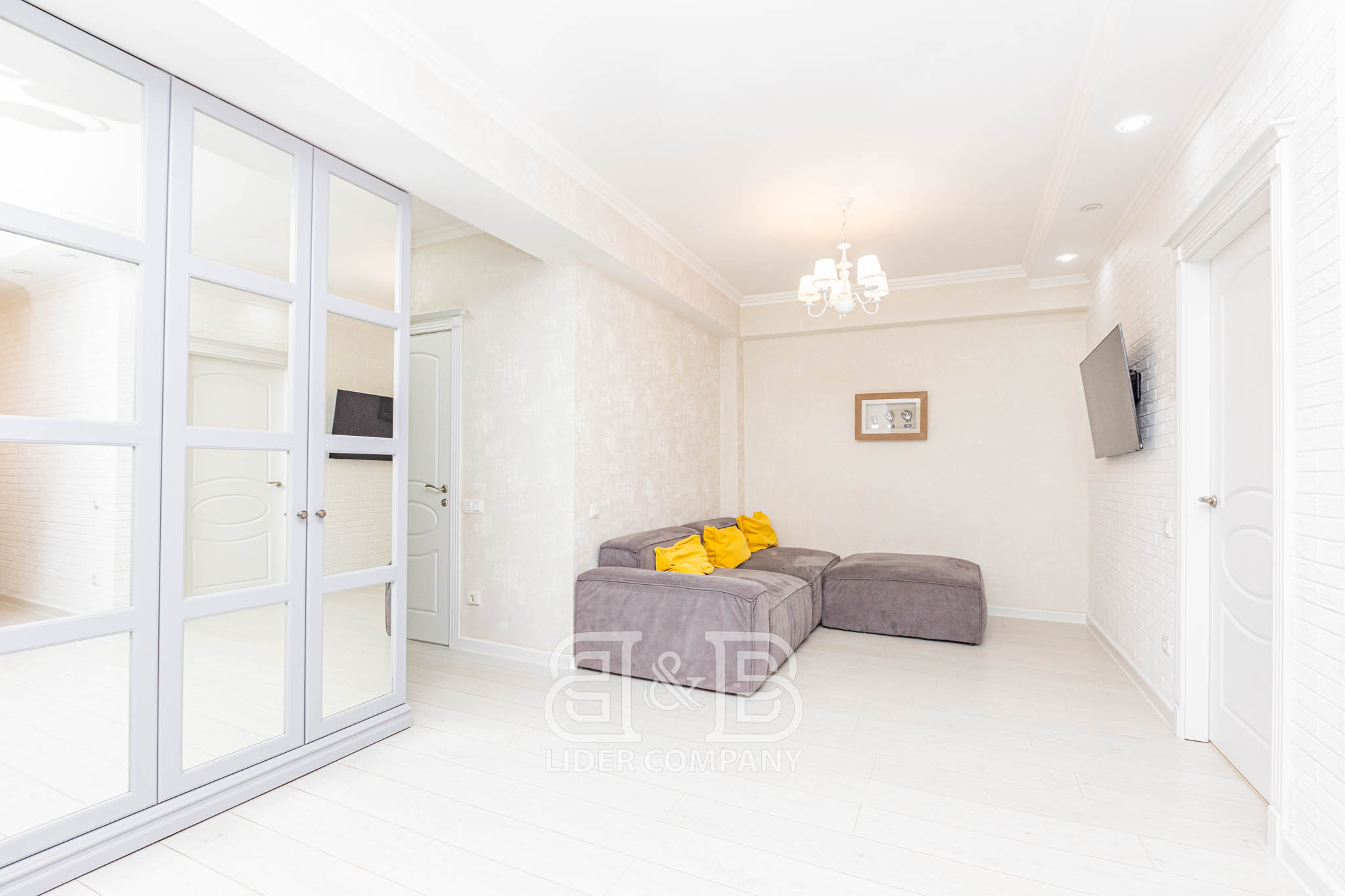 Apartament spre chirie – Centru, Strada Melestiu – Oferta exclusiva