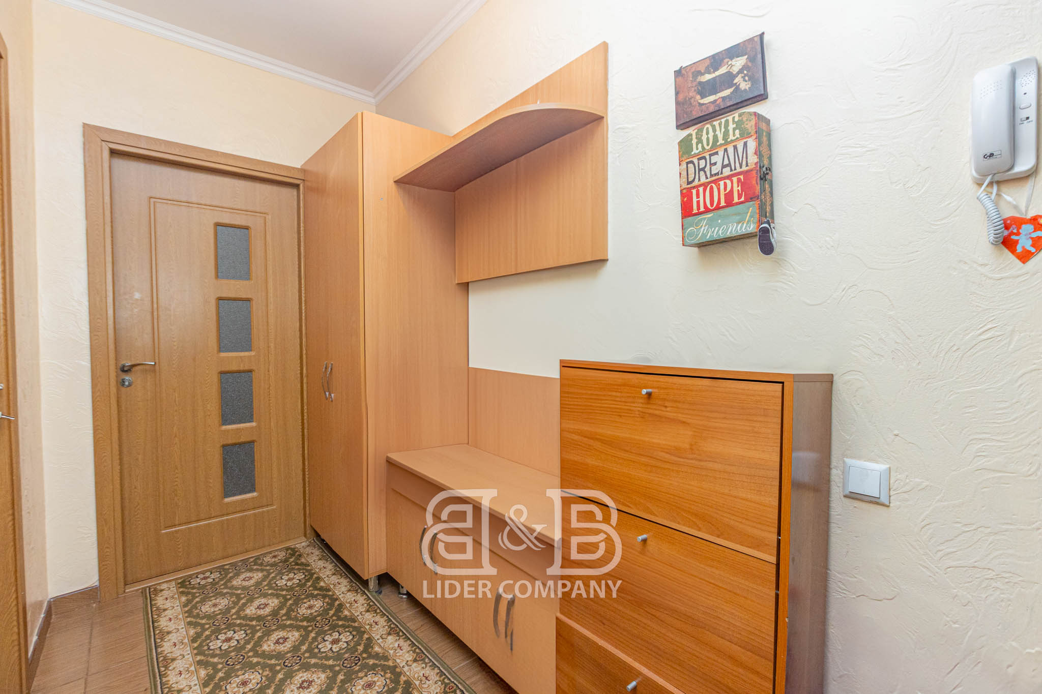Apartament cu 2 camere de vânzare, 44.80 mp, Str. Vladimir Korolenko