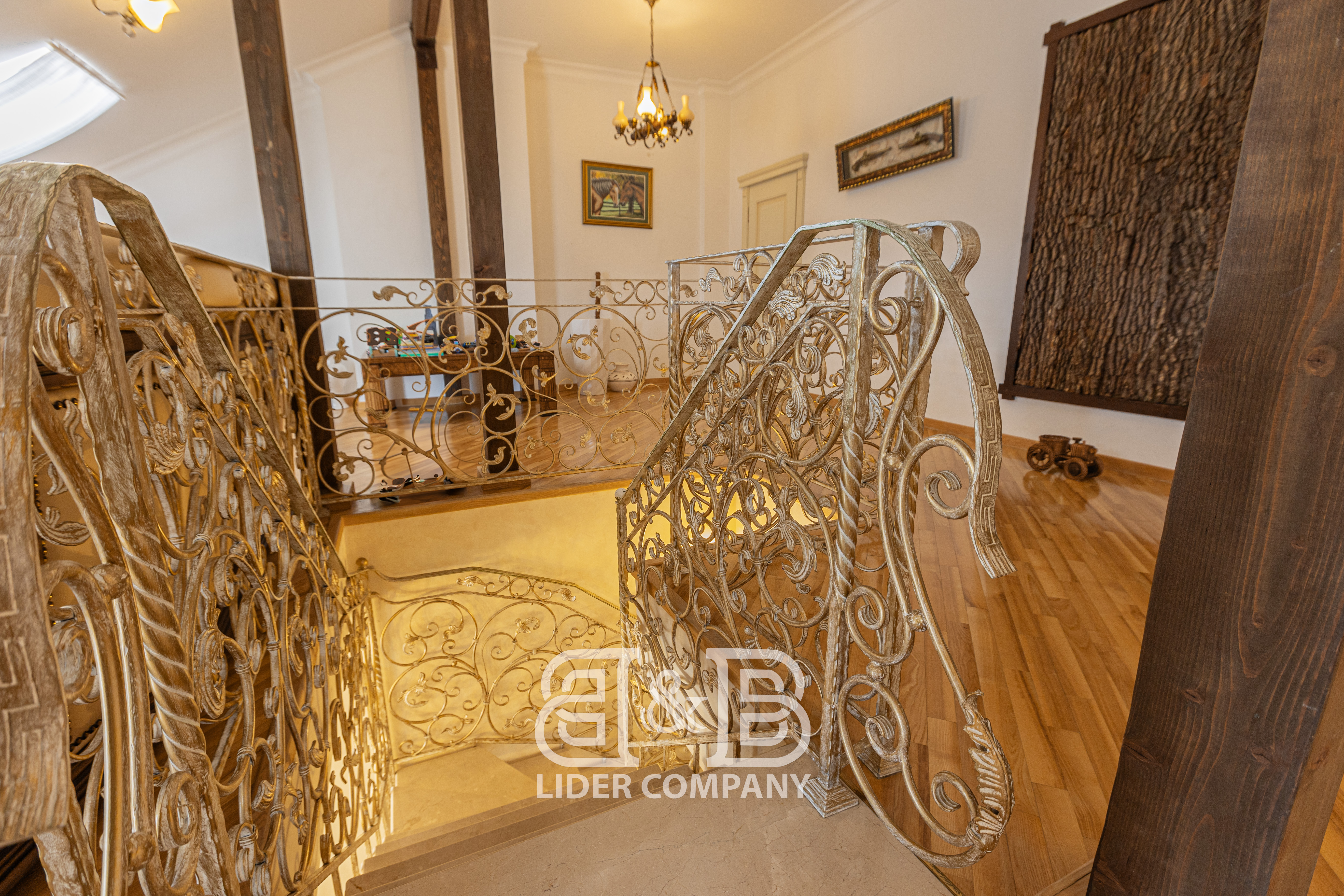 PentHouse spațios în 2 nivele cu EUROREPARAȚIE , 260 m2 , Buiucani
