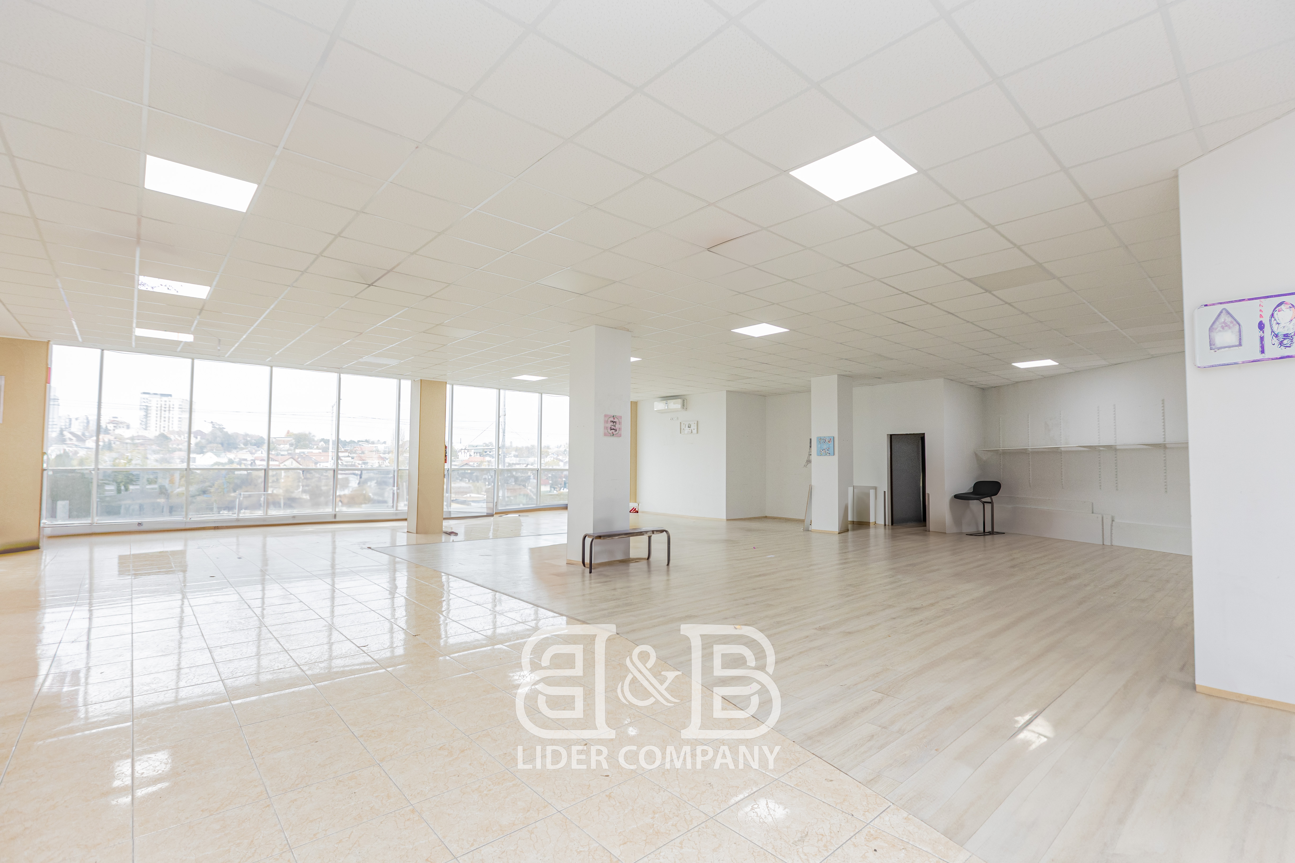 Spațiu comercial 600 m2 Centru str. Melestiu Vizavi de Molldova