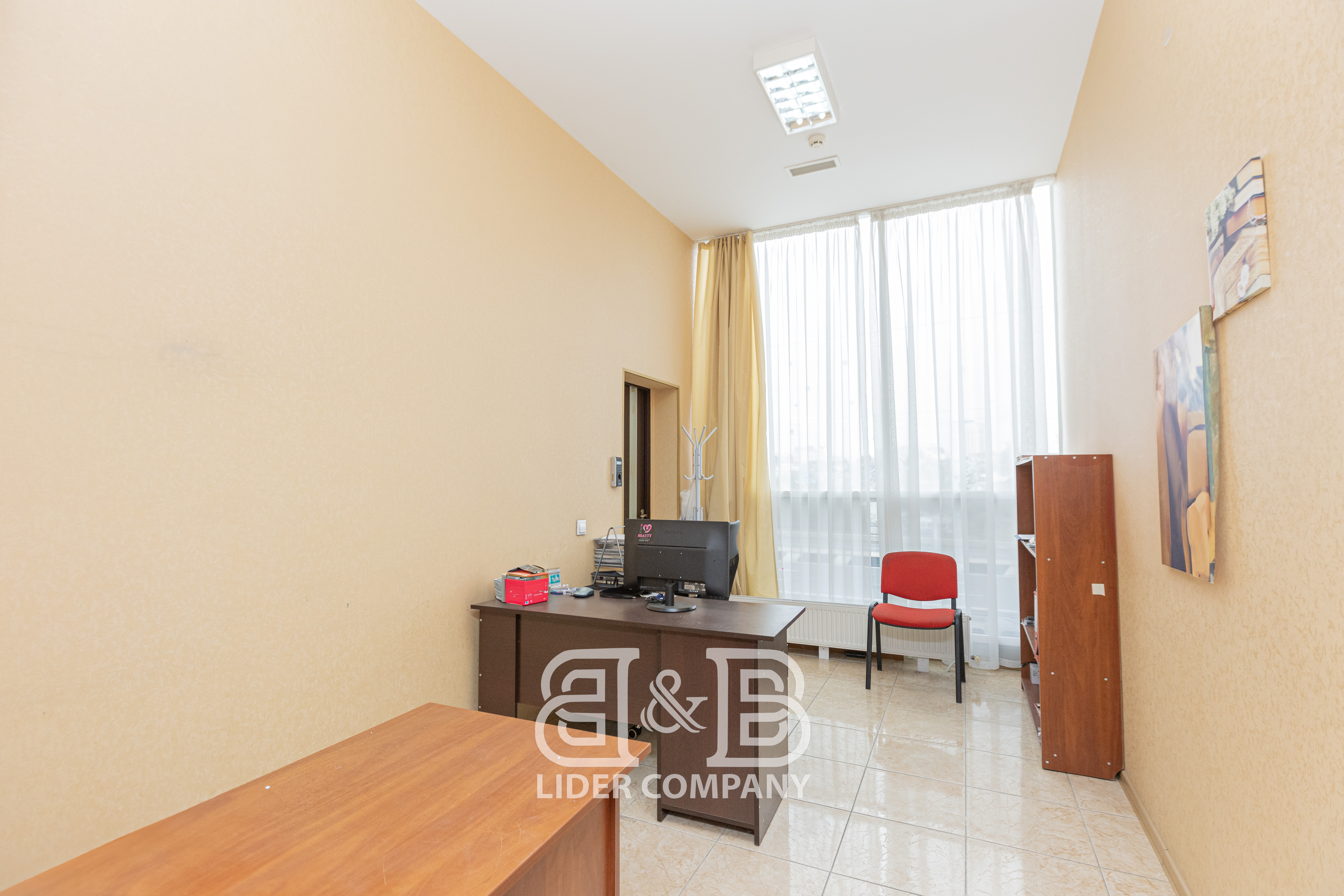 Spațiu comercial 600 m2 Centru str. Melestiu Vizavi de Molldova