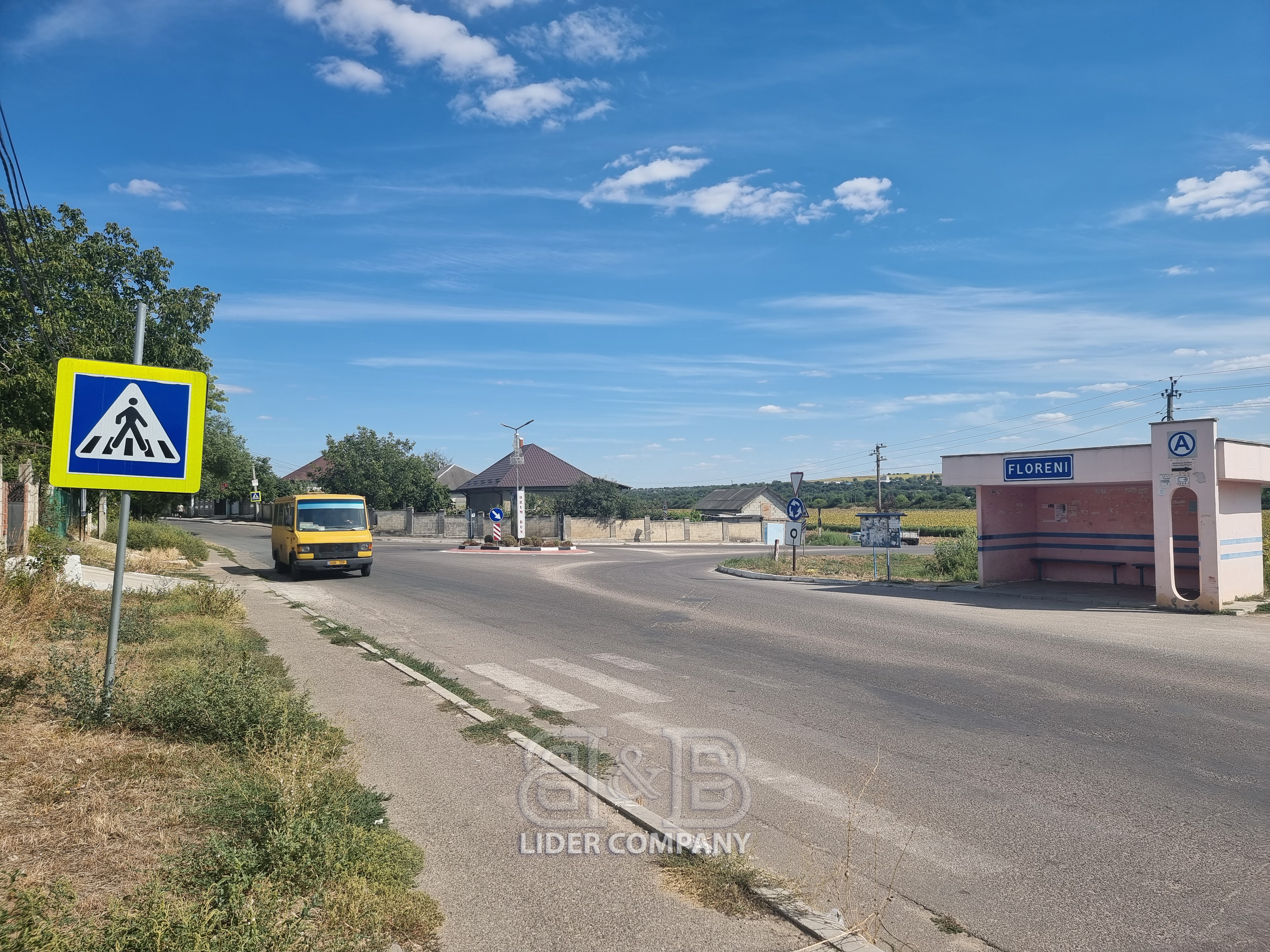 Teren pentru construcții de vânzare - r-nul Anenii Noi, satul Floreni