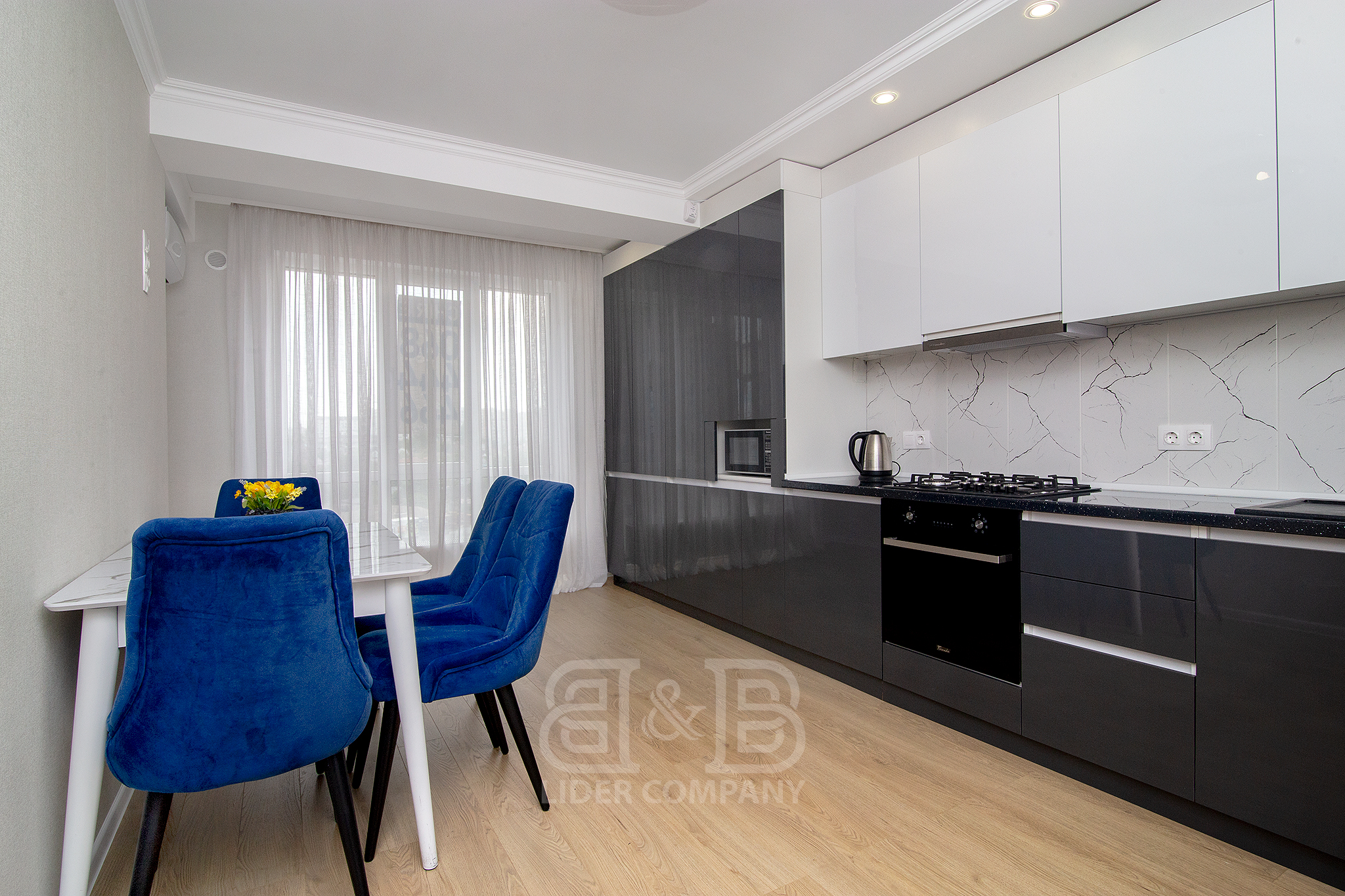 Apartament cu 2 camere , Botanica , str.Decebal 99