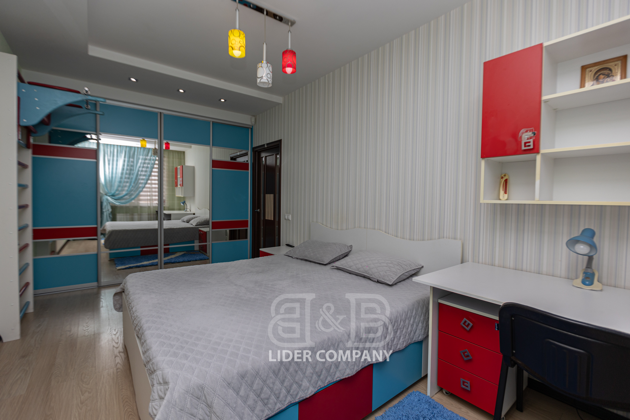 CHIRIE Apartament cu 3 camere, 150 m², Râșcani, Chișinău
