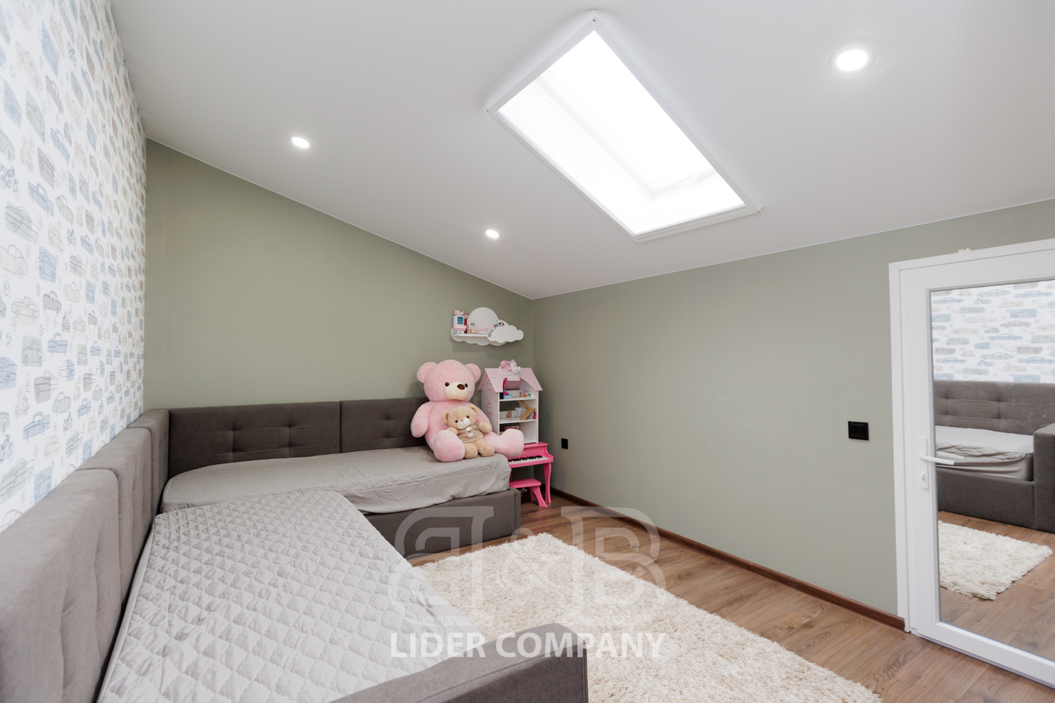 De vânzare – Penthouse spațios în Durlești