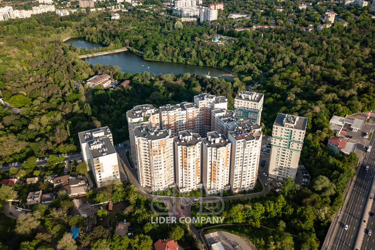Apartament spre chirie – Centru, Strada Melestiu – Oferta exclusiva