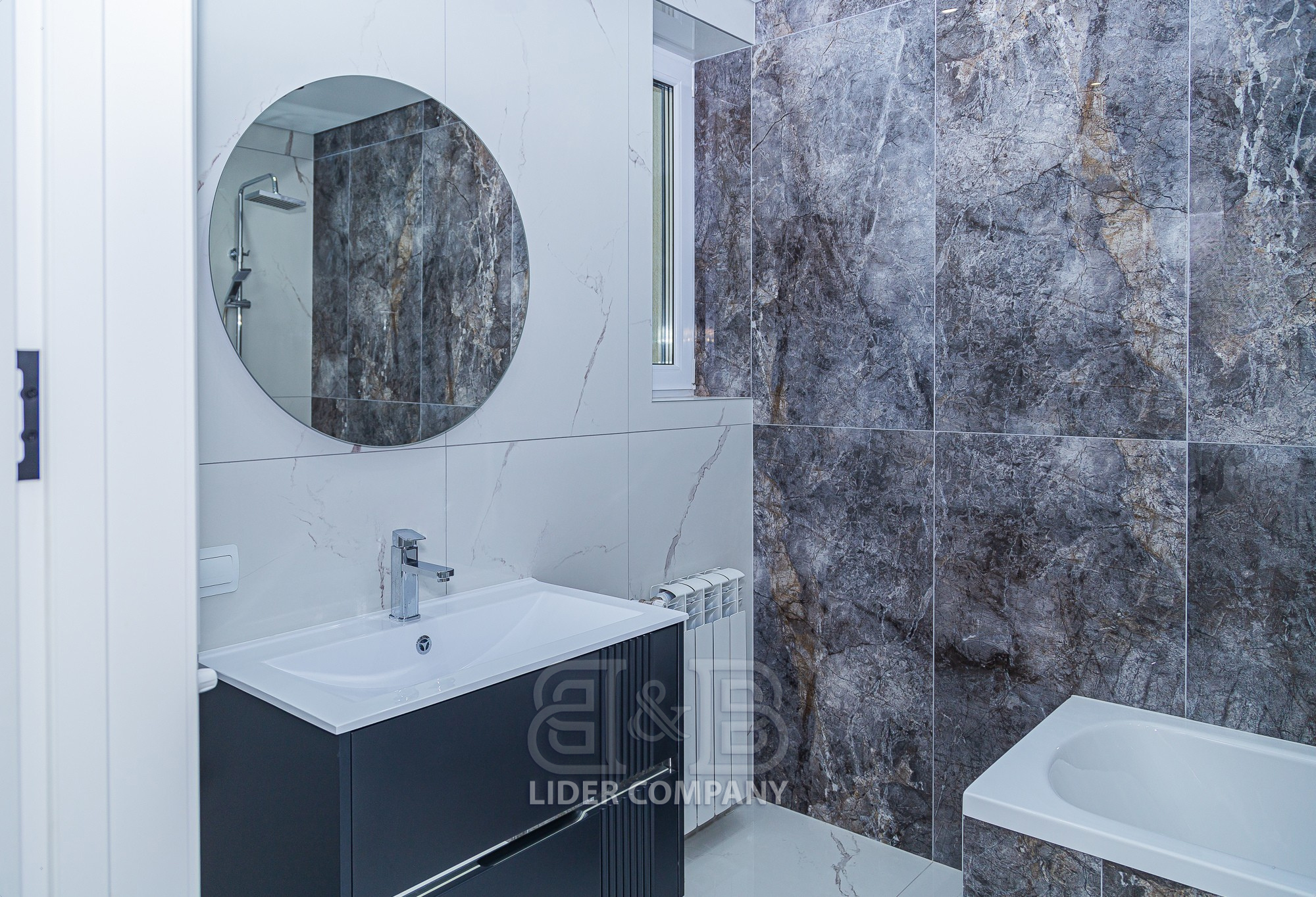Apartament cu 3 camere de vânzare – sectorul Buiucani, Complexul ExFactor