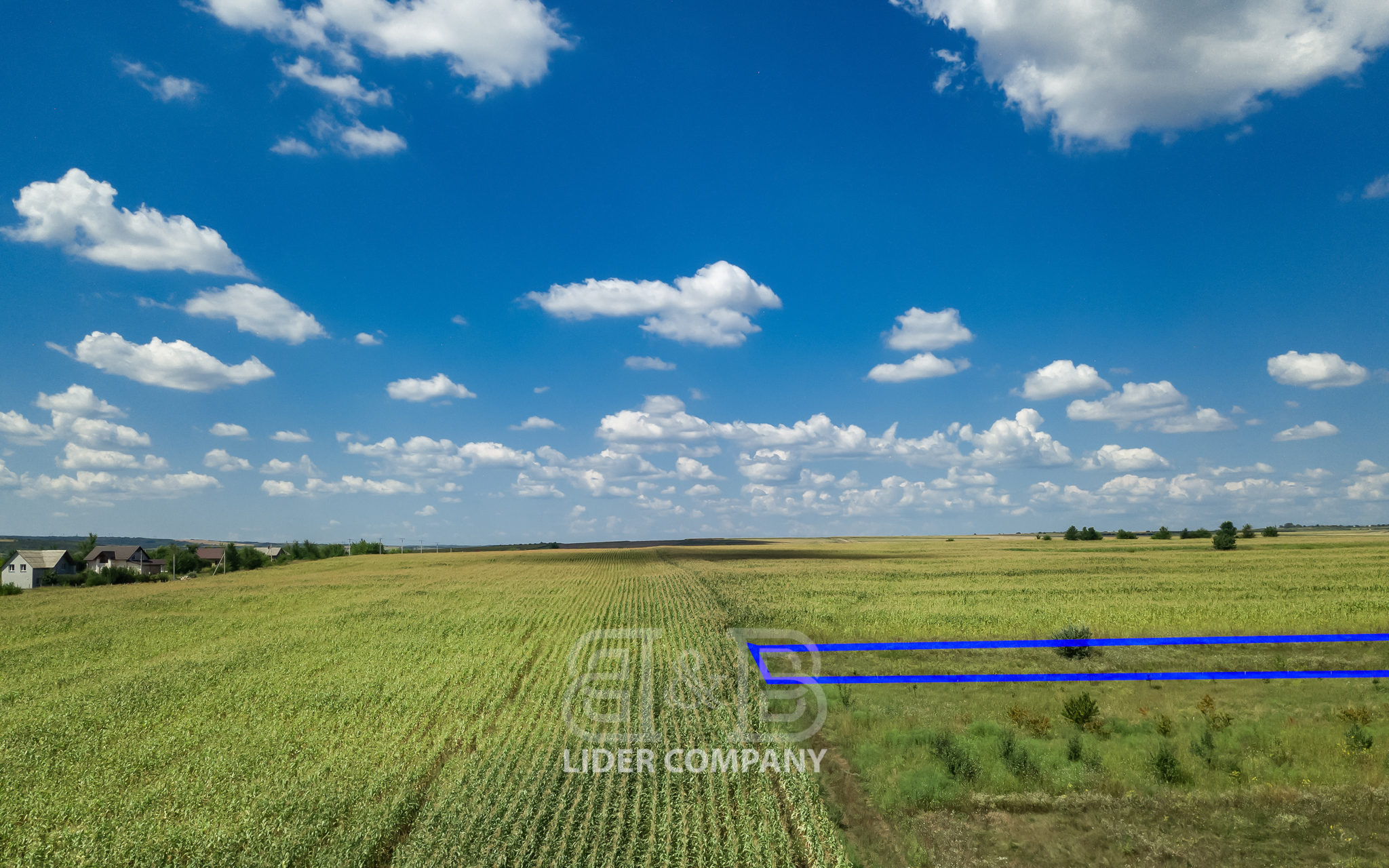TEREN cu suprafața de 0,19ha în Sângera