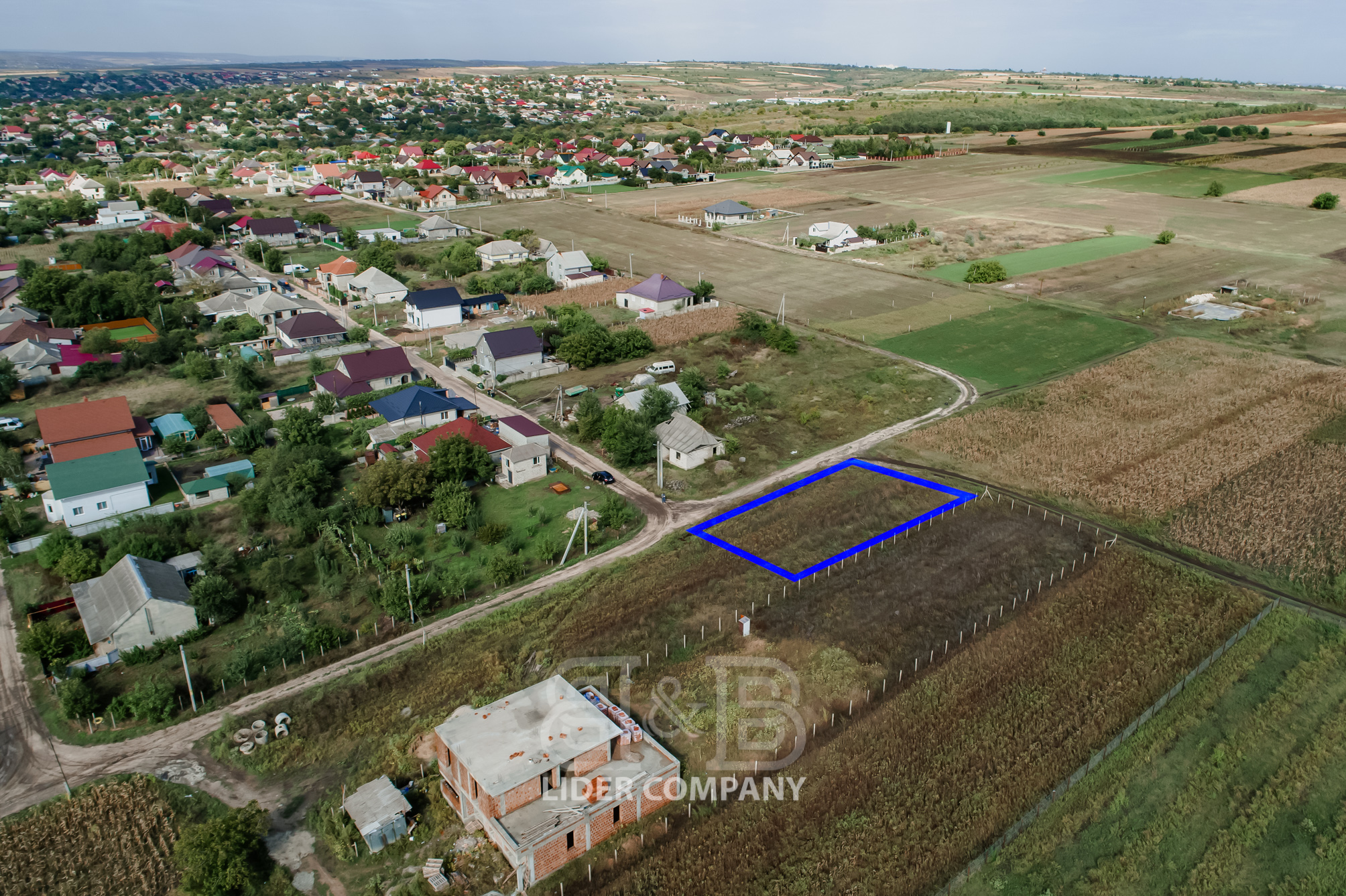 Teren cu o suprafață de 6 Ari pentru construcții , Băcioi
