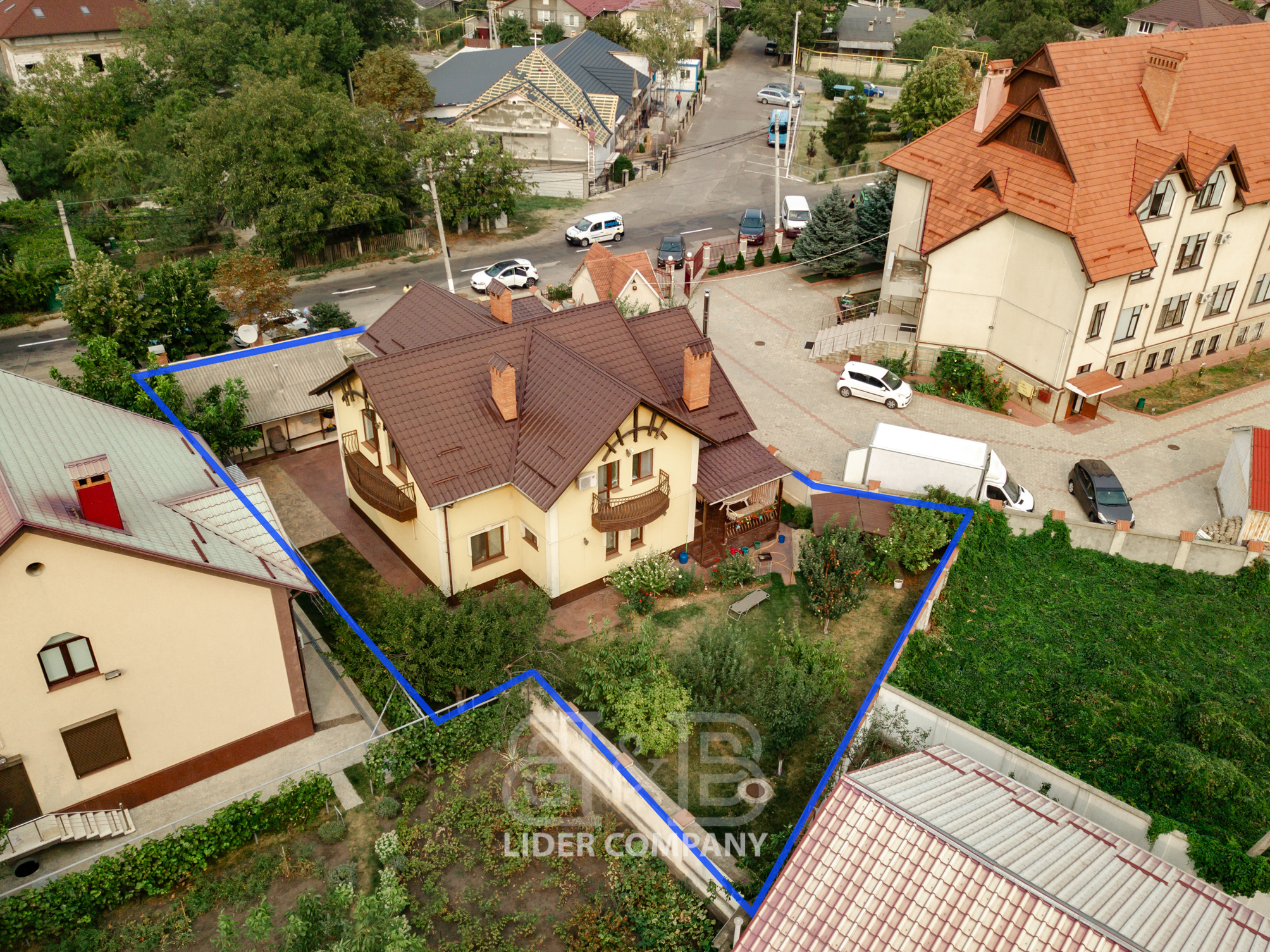 Casă gata de trai cu o suprafață de 220 m2 , Telecentru