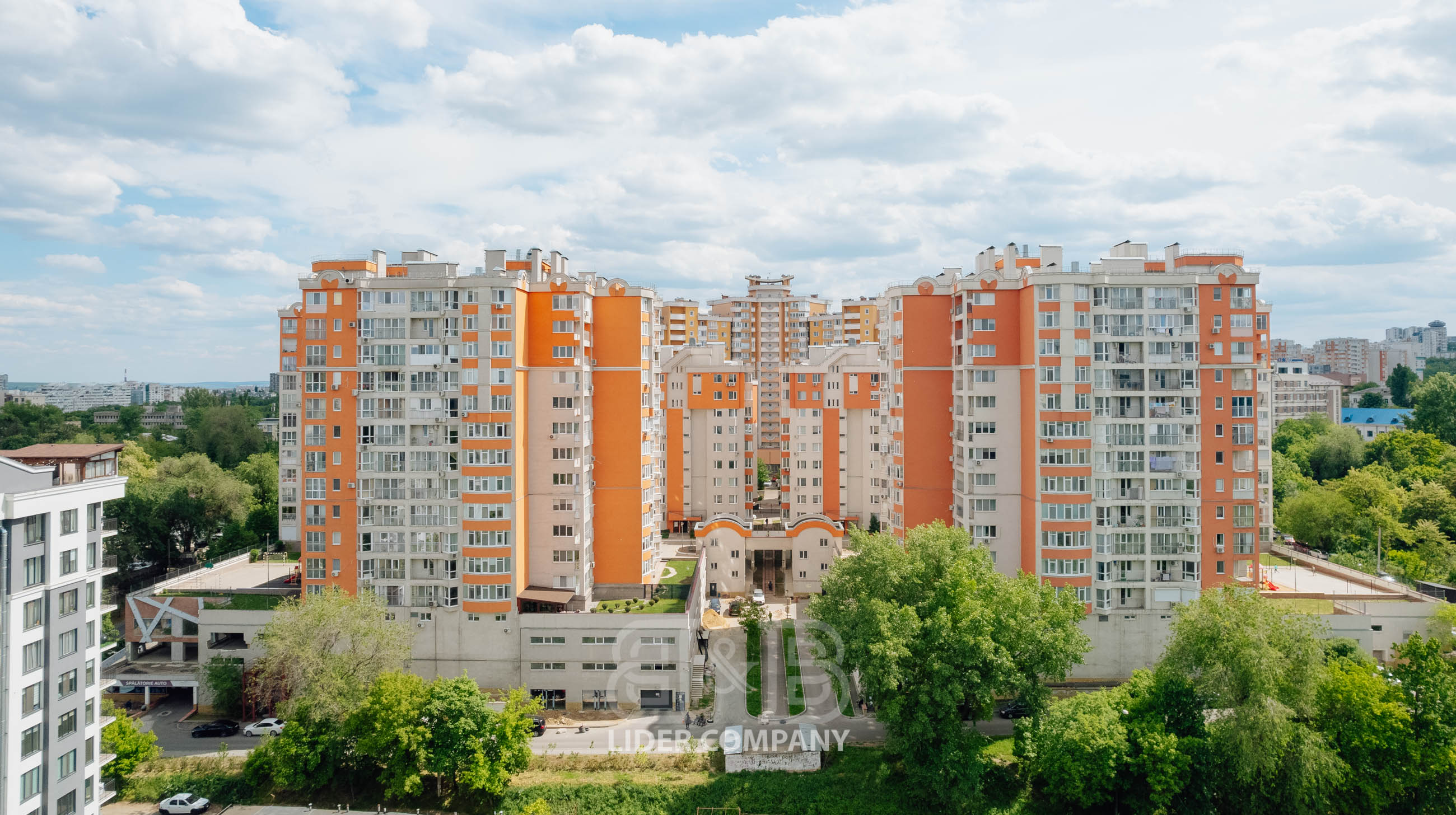 Spre vânzare locuri de parcare subterană - Complexul Glorinal