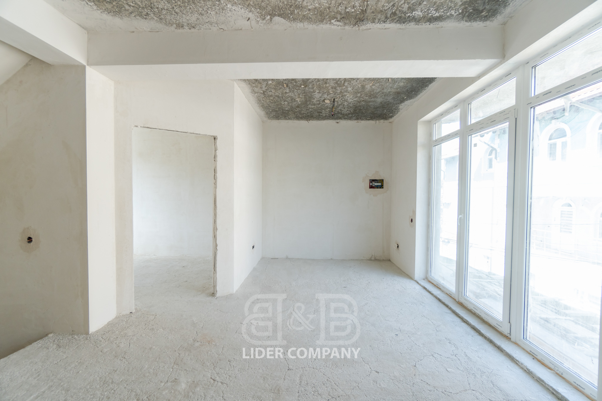 Casă în 2 nivele + mansardă , 160 m2, Centru , Chișinău