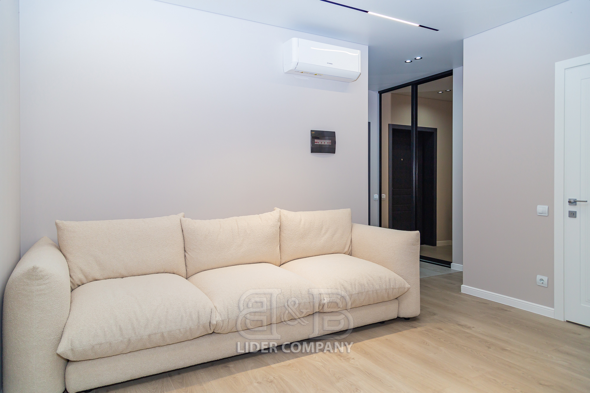 Apartament cu 2 camere de vânzare – sectorul Buiucani, complexul ExFactor