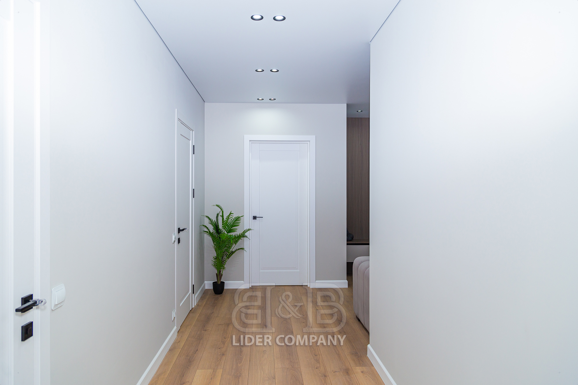 Apartament cu 3 camere de vânzare – sectorul Buiucani, Complexul ExFactor