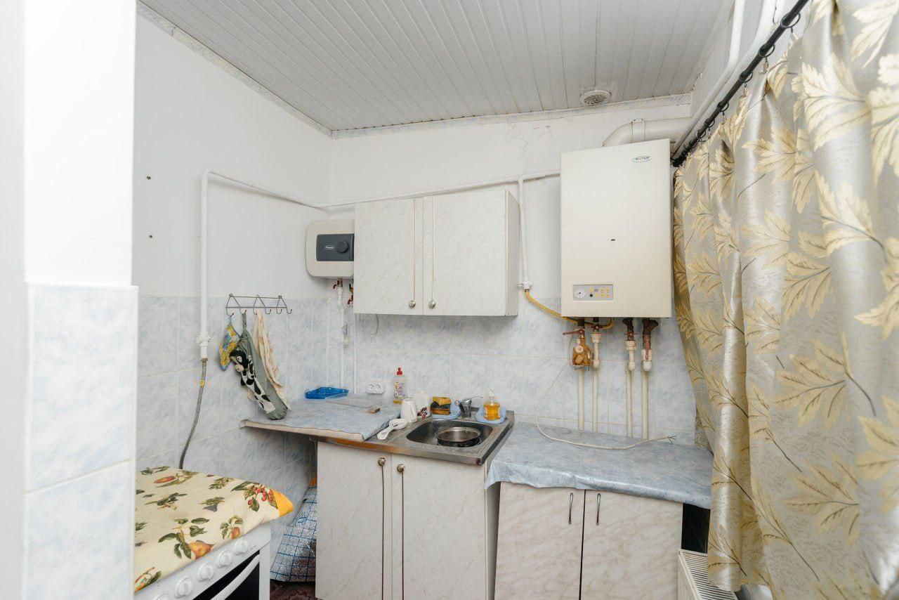 Se vinde apartament la sol, situat în sectorul Centru, pe str. Tighina.