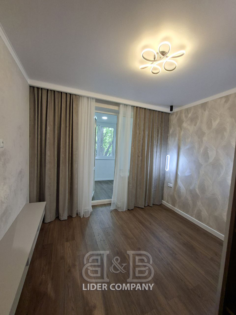 De vânzare Apartament cu 2 camere – 56 mp, Râșcani, str. Miron Costin