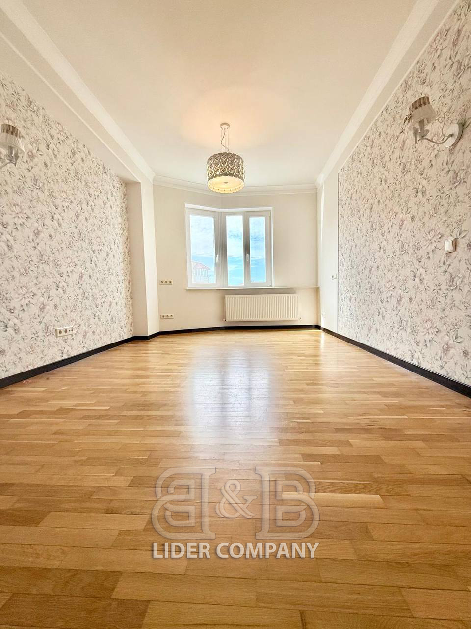 De vânzare apartament 2 camere+Living, sectorul Ciocana, strada Mircea cel Bătrân