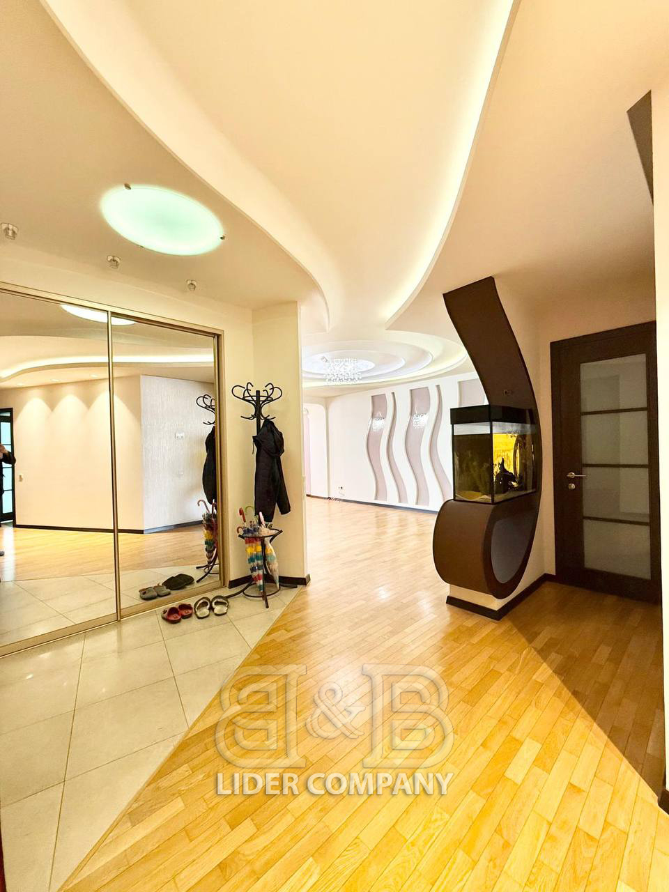 De vânzare apartament 2 camere+Living, sectorul Ciocana, strada Mircea cel Bătrân