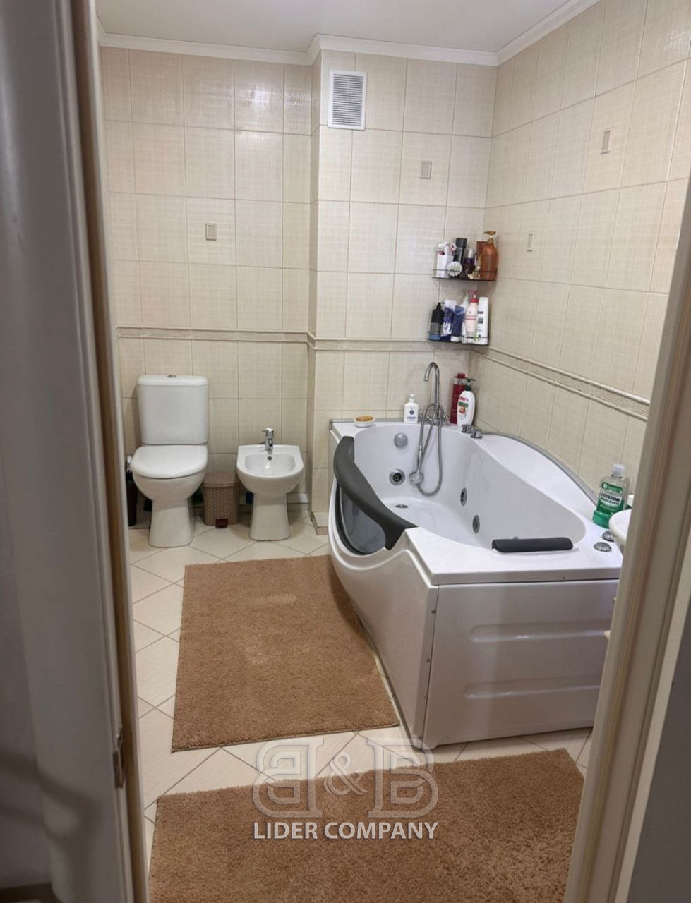 De vânzare apartament spațios - sectorul Rîșcani, Chișinău