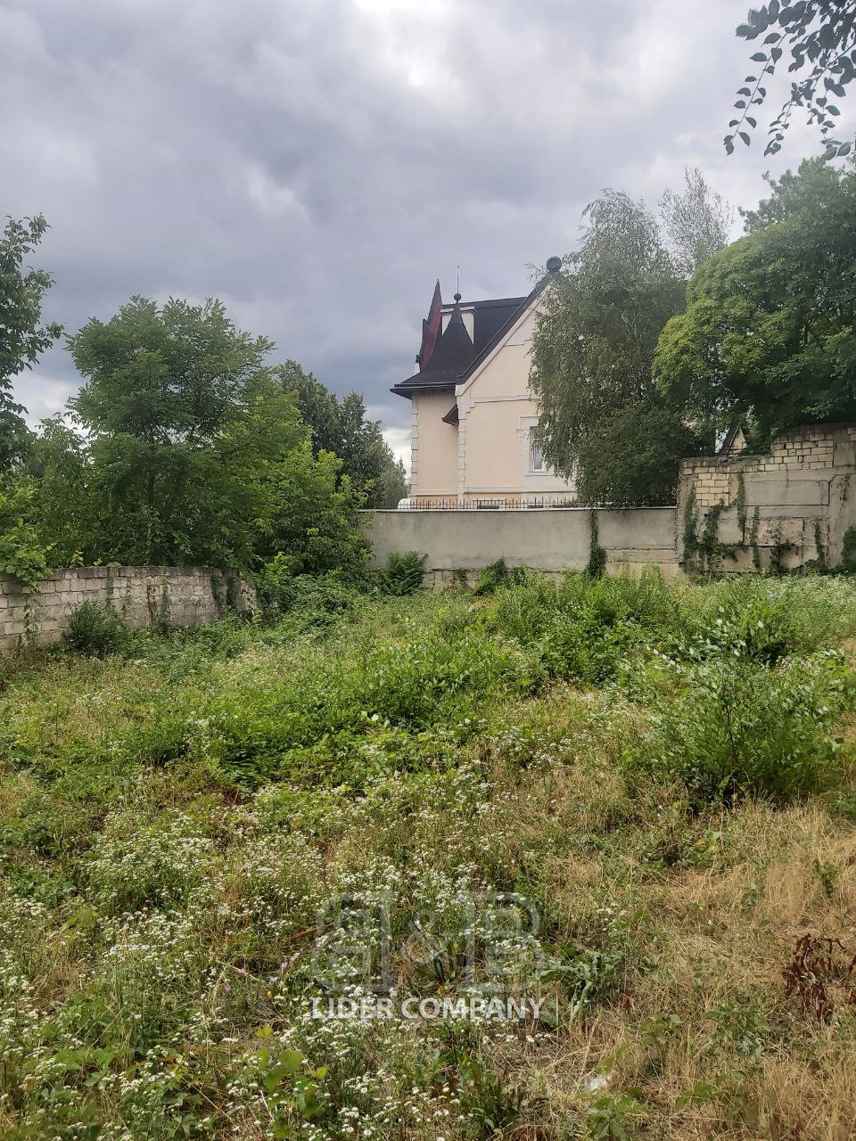 Teren de vânzare pentru construcții – Sectorul Centru